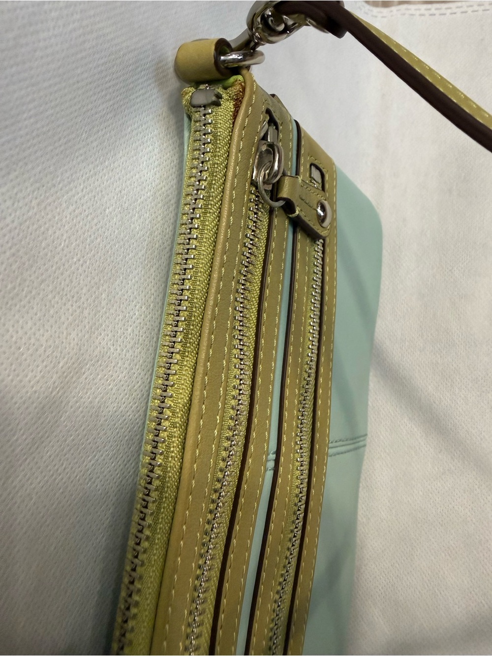 Coach Green and Blue Double Zip Leather Wristlet - Picture 4 of 7
